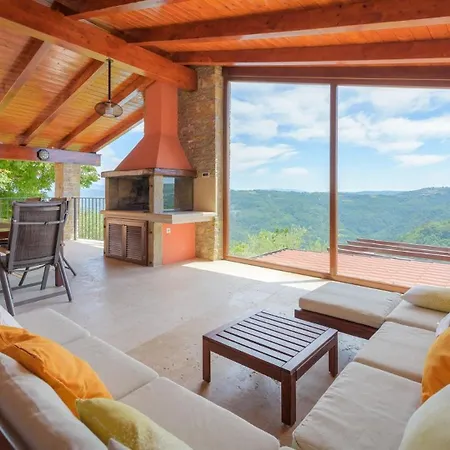 Pensjonat Zamask By 4*